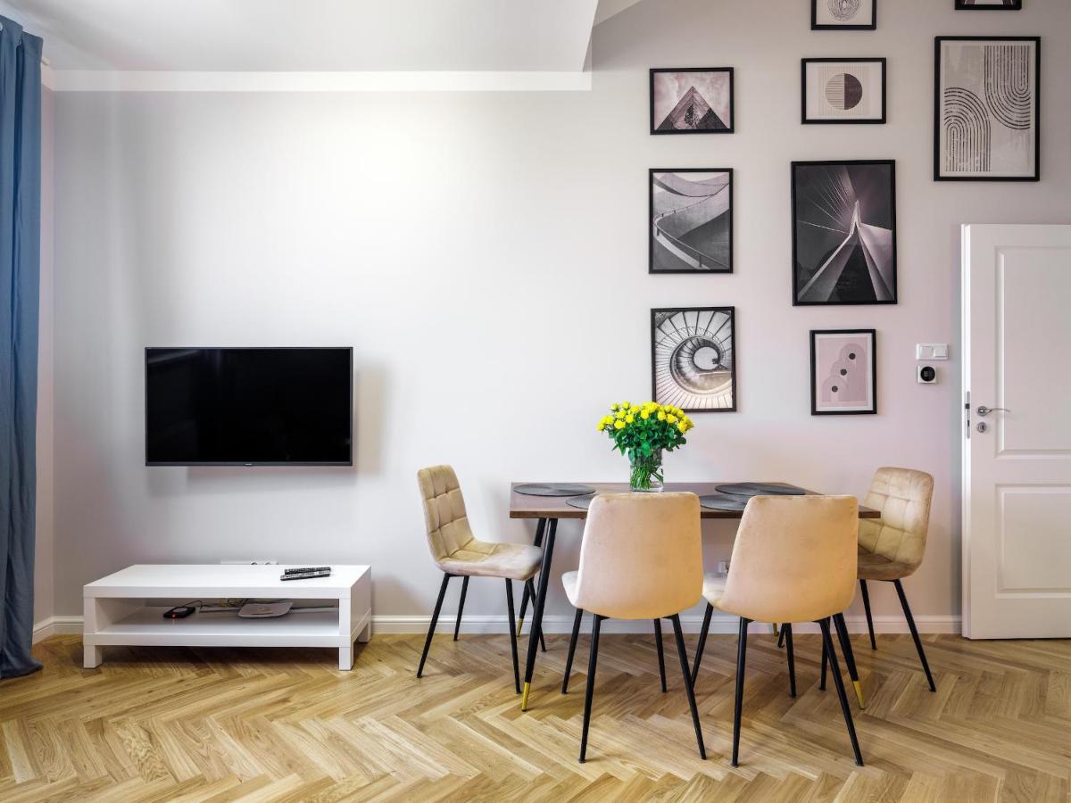 Tyzenhauz Apartments Rakowicka Street Cracovie Extérieur photo